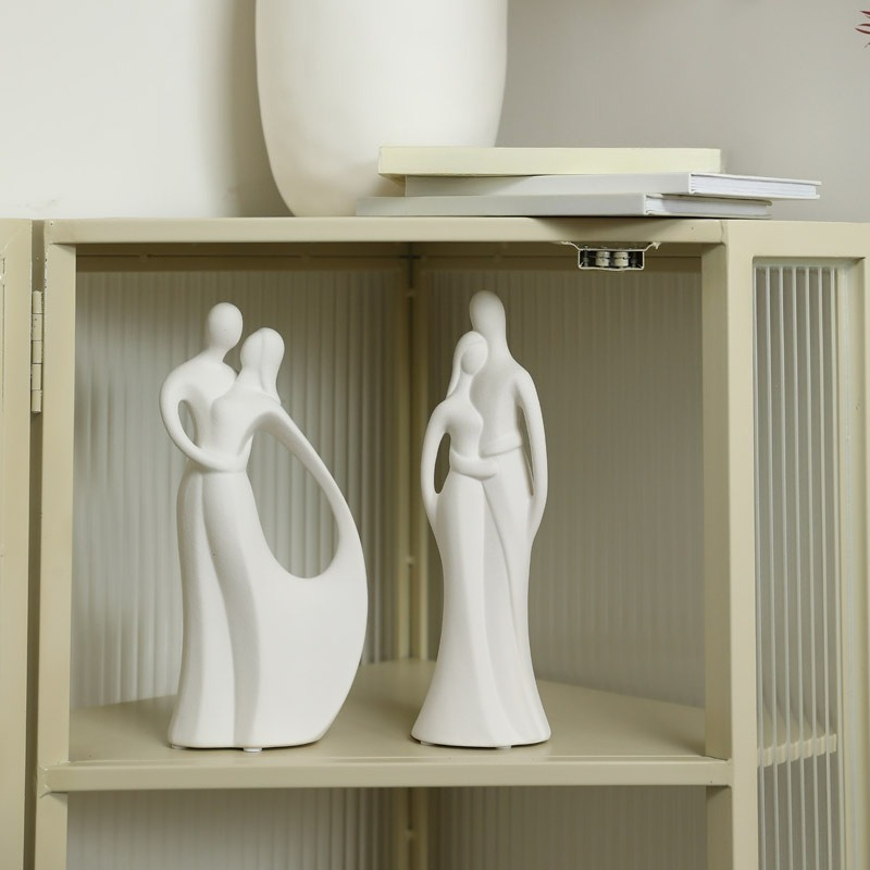 陶器製カップルアートオーナメント リビングルームのテレビ台用 - Resin Art Wedding Gift のレビューと価格