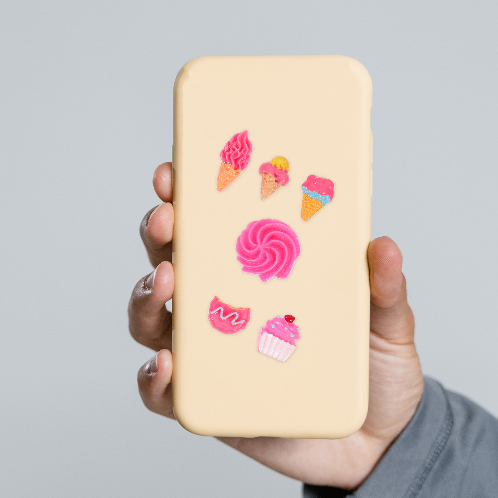 30個入りのかわいいレジン製ミニフードチャーム。DIYのスマ - Resin Art Case のレビューと価格
